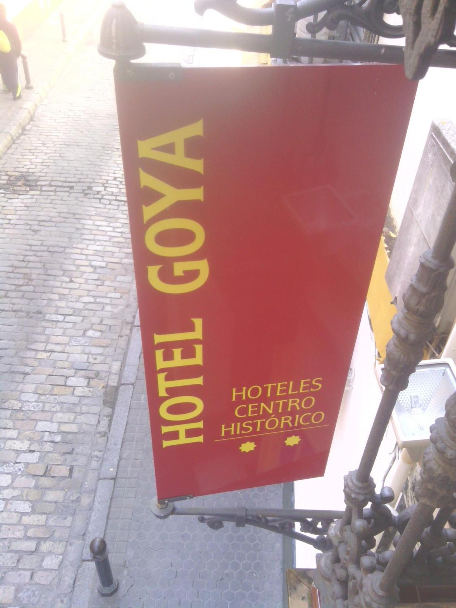 Hotel Goya Sevilla Exteriör bild