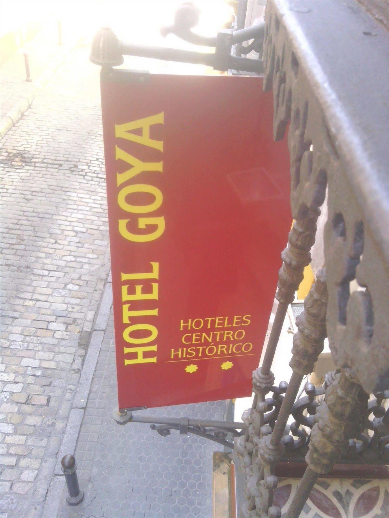 Hotel Goya Sevilla Exteriör bild